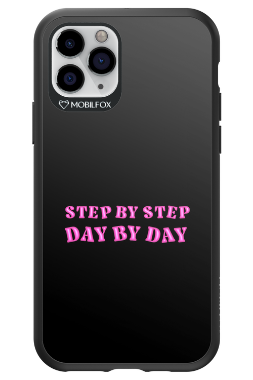Step by Step Black - Apple iPhone 11 Pro