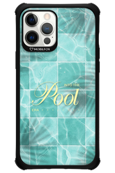Into the Pool - Apple iPhone 12 Pro Max