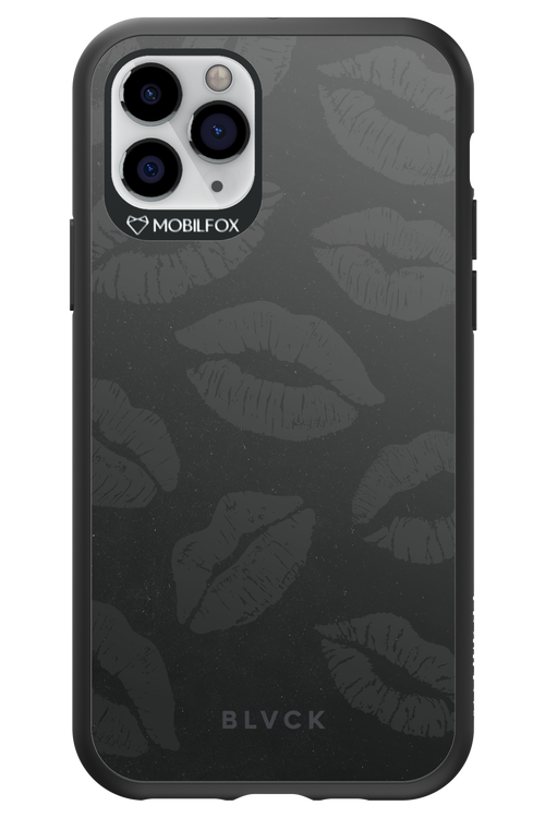 Dark Lips - Apple iPhone 11 Pro