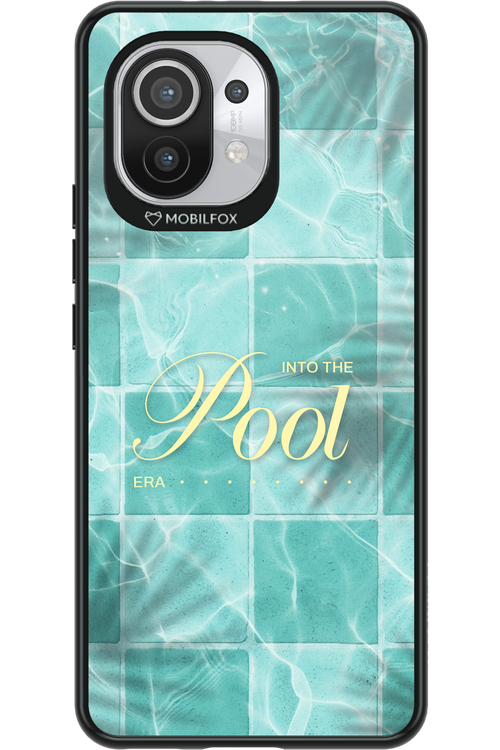 Into the Pool - Xiaomi Mi 11 5G