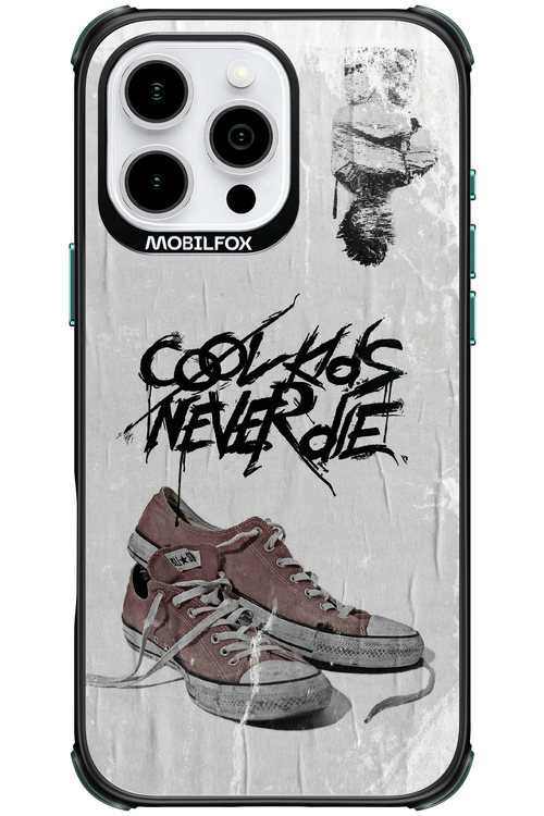 CKND - Apple iPhone 16 Pro Max