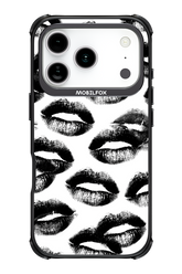 Ghost Kiss - Apple iPhone 17 Pro