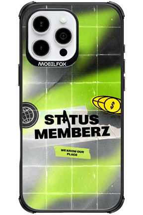 Status Memberz - Apple iPhone 16 Pro Max