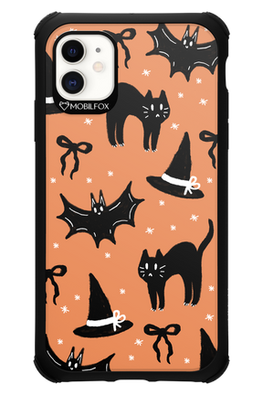 Cat & Bat - Apple iPhone 11