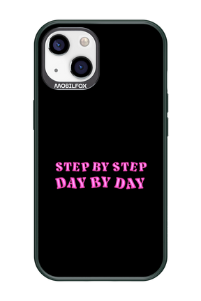 Step by Step Black - Apple iPhone 13