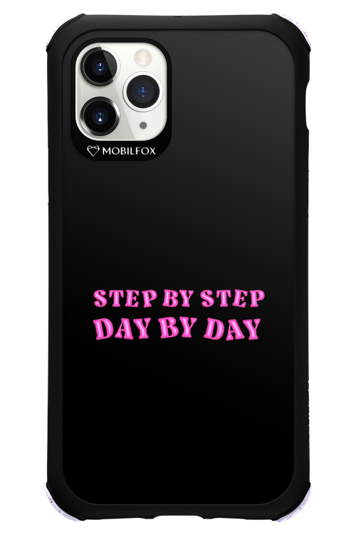 Step by Step Black - Apple iPhone 11 Pro