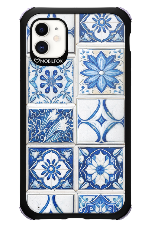 Antique - Apple iPhone 11