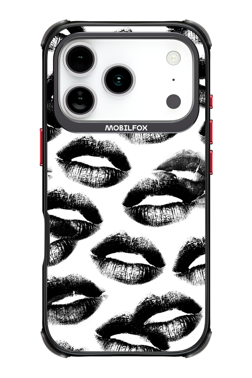 Ghost Kiss - Apple iPhone 17 Pro