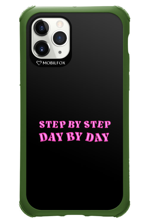 Step by Step Black 2.0 - Apple iPhone 11 Pro