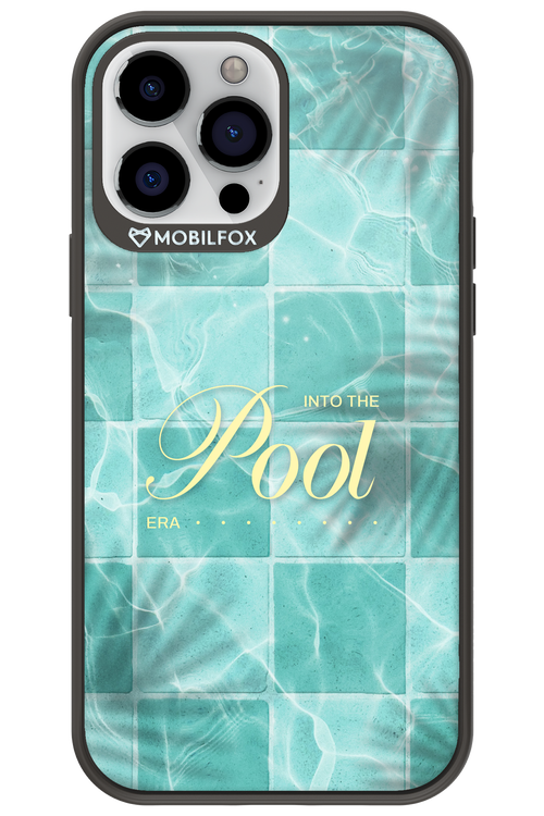 Into the Pool - Apple iPhone 13 Pro Max