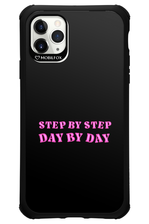 Step by Step Black - Apple iPhone 11 Pro Max