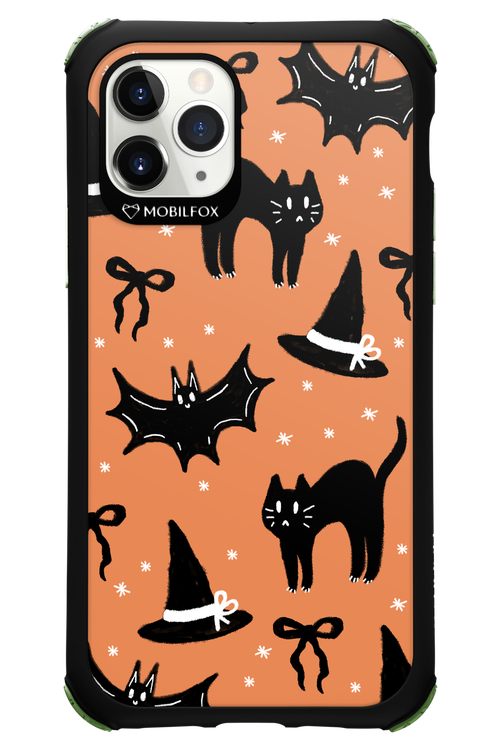 Cat & Bat - Apple iPhone 11 Pro