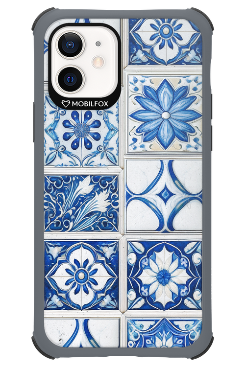 Antique - Apple iPhone 12