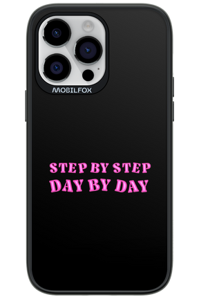Step by Step Black - Apple iPhone 14 Pro Max