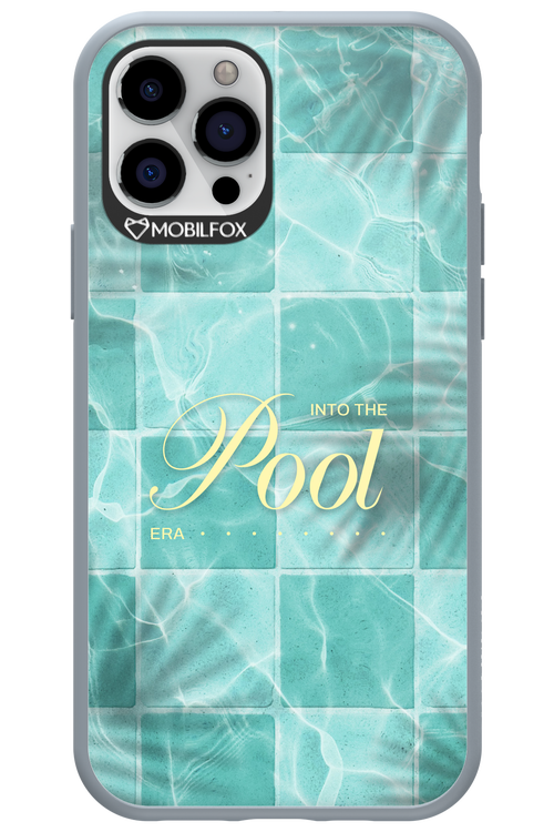 Into the Pool - Apple iPhone 12 Pro