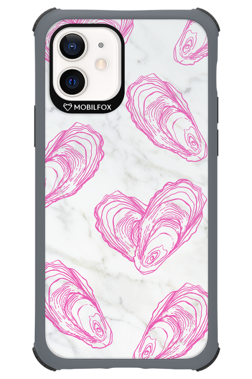 Shelly - Apple iPhone 12