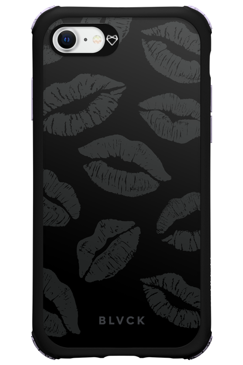 Dark Lips - Apple iPhone SE 2022