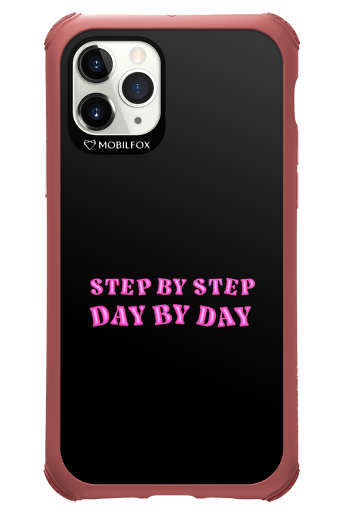 Step by Step Black - Apple iPhone 11 Pro
