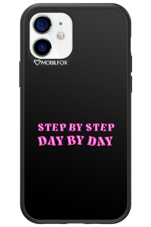 Step by Step Black - Apple iPhone 12