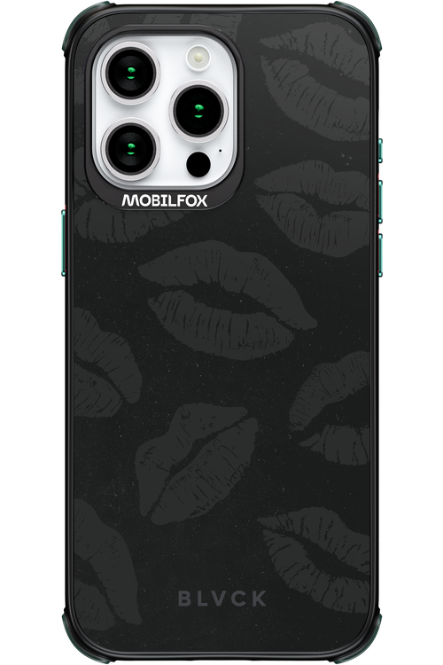 Dark Lips - Apple iPhone 15 Pro Max