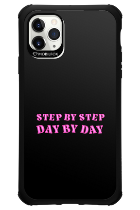 Step by Step Black - Apple iPhone 11 Pro Max