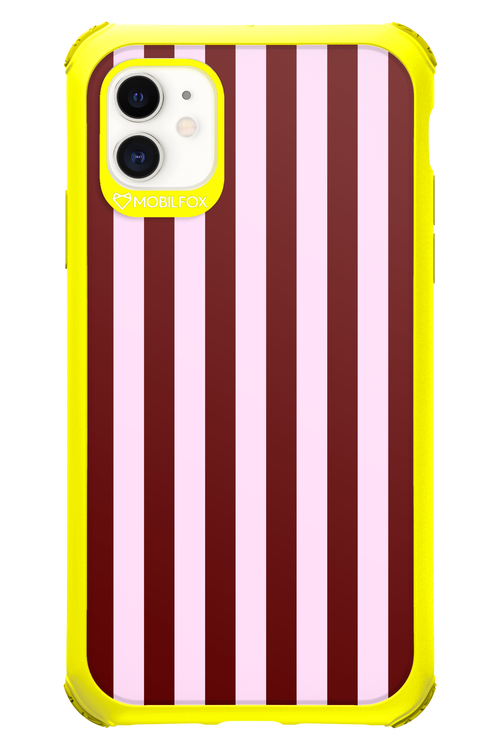 Circus Romance - Apple iPhone 11