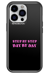 Step by Step Black - Apple iPhone 13 Pro