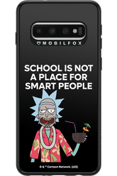 School is not for smart people - Samsung Galaxy S10