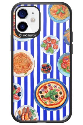 Dinner Table - Apple iPhone 12 Mini