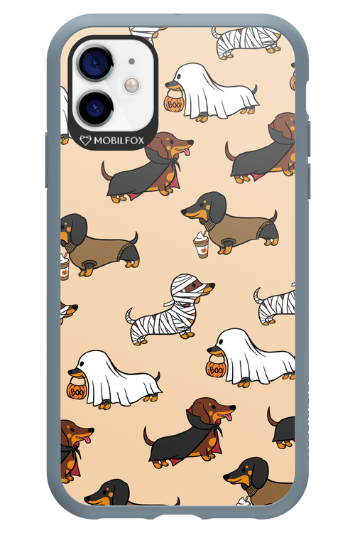 Scary Dachshund - Apple iPhone 11