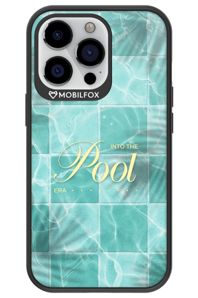 Into the Pool - Apple iPhone 13 Pro
