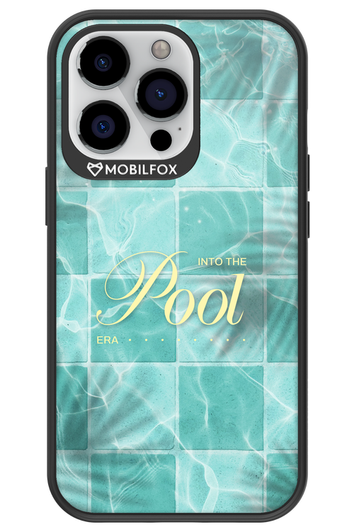 Into the Pool - Apple iPhone 13 Pro
