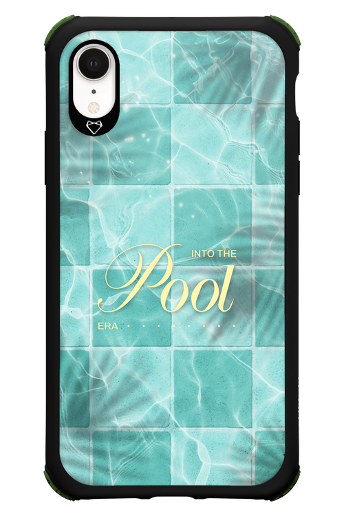 Into the Pool - Apple iPhone XR