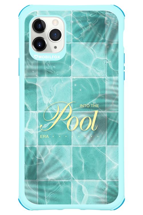 Into the Pool - Apple iPhone 11 Pro Max