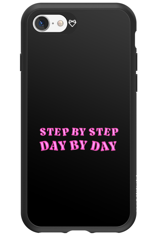 Step by Step Black - Apple iPhone 7