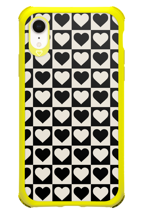 Checkered Heart - Apple iPhone XR