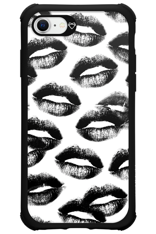 Ghost Kiss - Apple iPhone 8