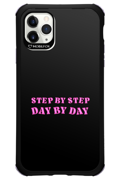 Step by Step Black - Apple iPhone 11 Pro Max