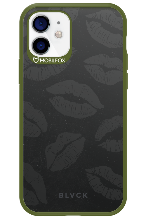 Dark Lips - Apple iPhone 12
