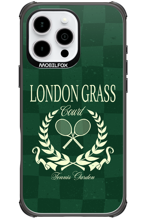 London Grass Court Garden 2.0 - Apple iPhone 16 Pro Max
