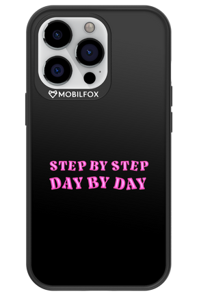 Step by Step Black - Apple iPhone 13 Pro