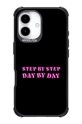 Step by Step Black - Apple iPhone 17