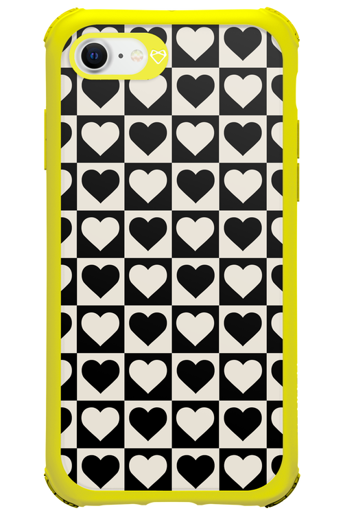 Checkered Heart - Apple iPhone SE 2022