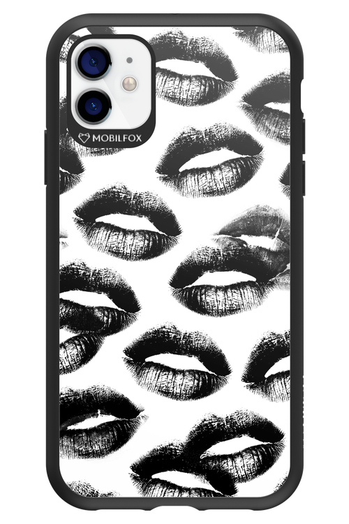 Ghost Kiss - Apple iPhone 11