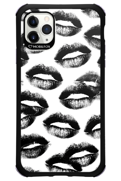 Ghost Kiss - Apple iPhone 11 Pro Max