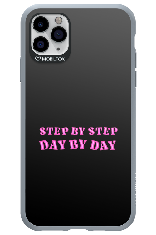 Step by Step Black - Apple iPhone 11 Pro Max