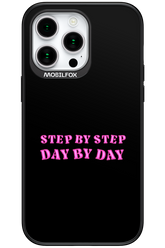 Step by Step Black - Apple iPhone 15 Pro Max