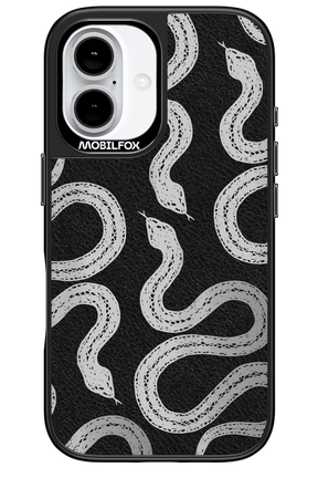 Moon Snakes Leather - Apple iPhone 16