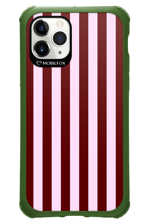 Circus Romance - Apple iPhone 11 Pro