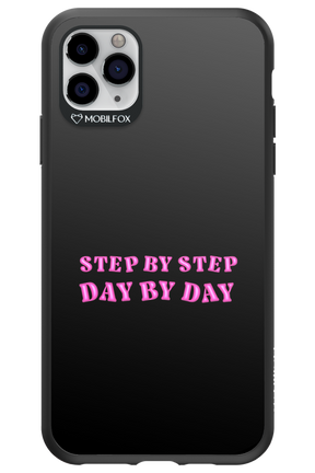 Step by Step Black - Apple iPhone 11 Pro Max